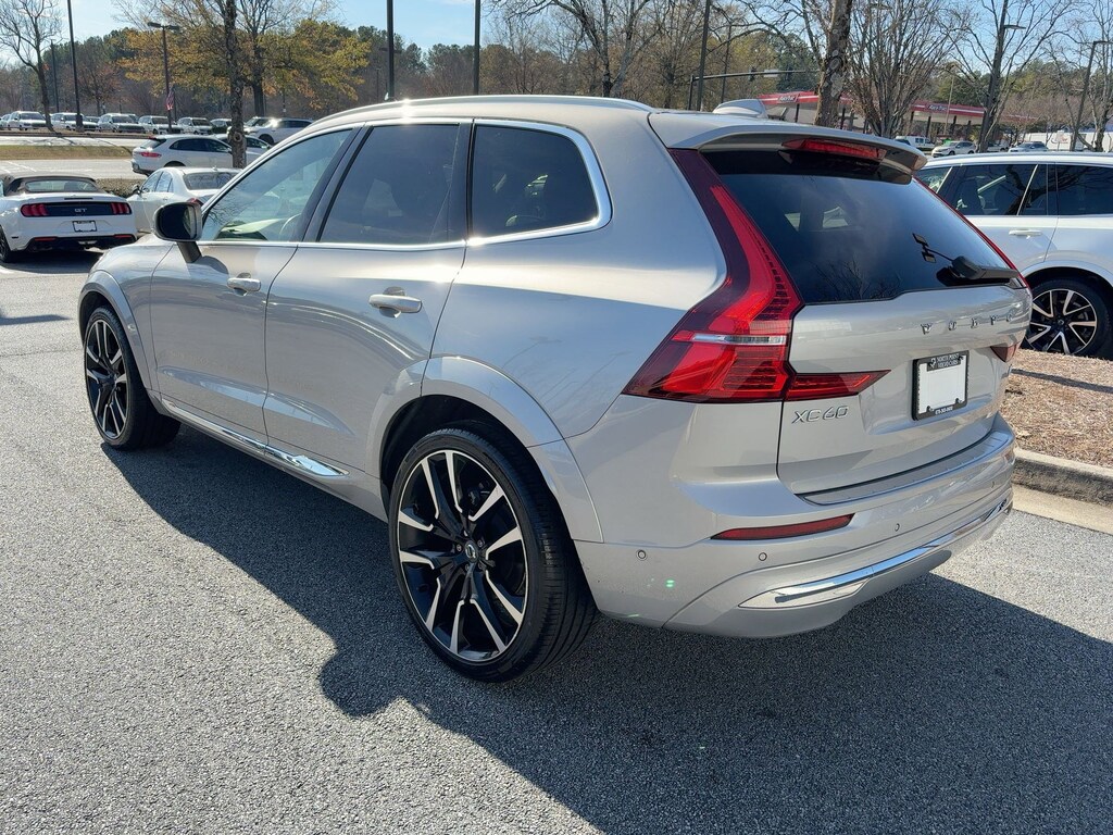Used 2023 Volvo XC60 B5 Ultimate B5 FWD Ultimate Bright Theme