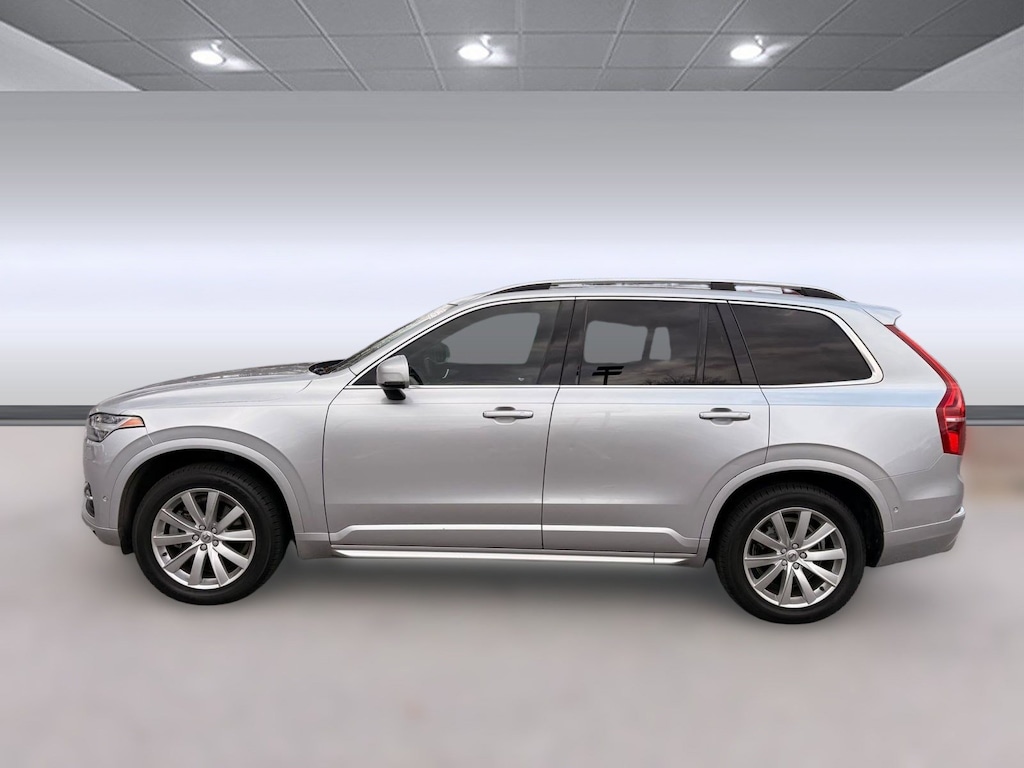 Used 2018 Volvo XC90 T6 Momentum 7 Passenger T6 AWD 7-Passenger Momentum
