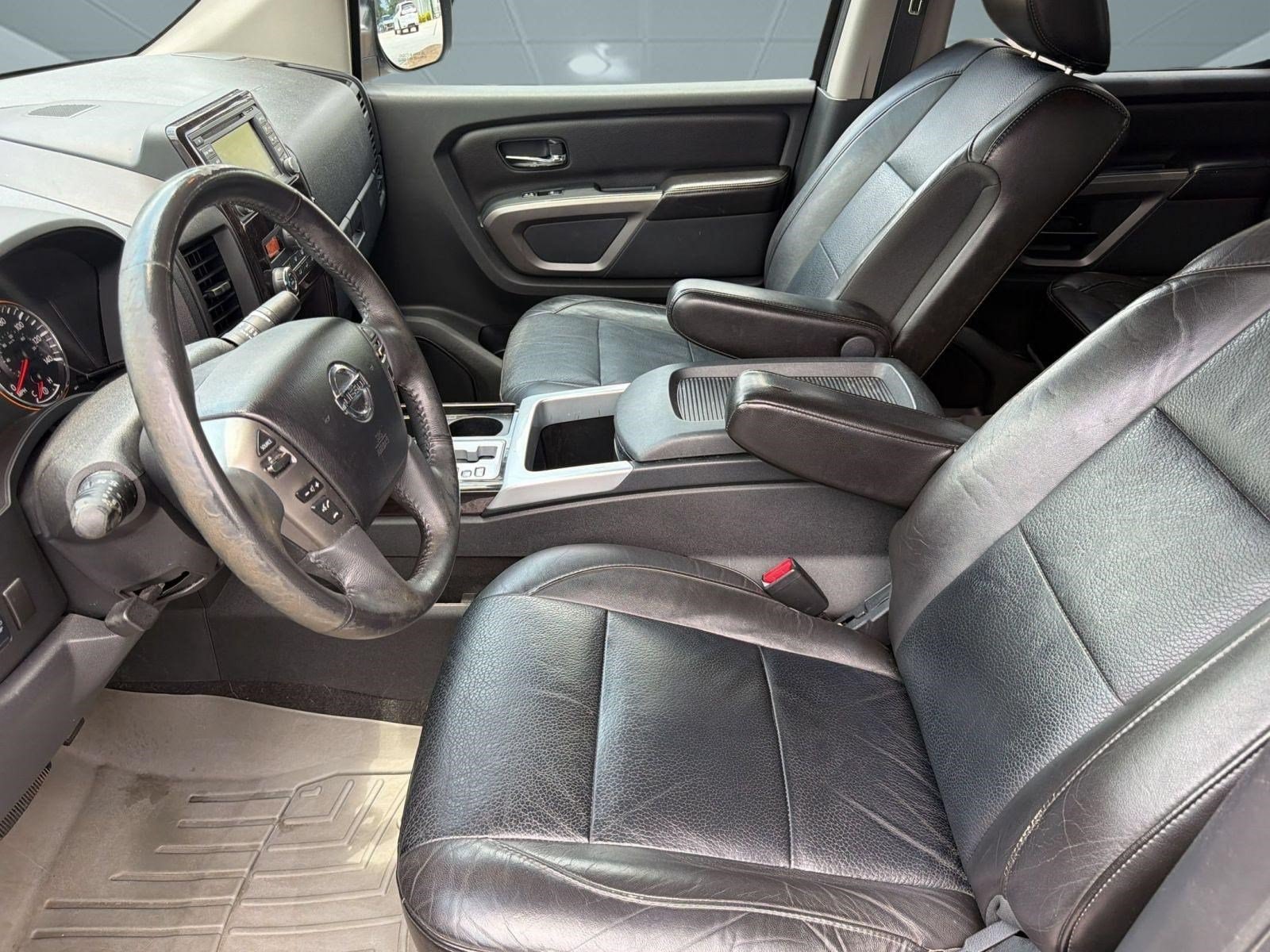 Titan SL Truck Crew Cab