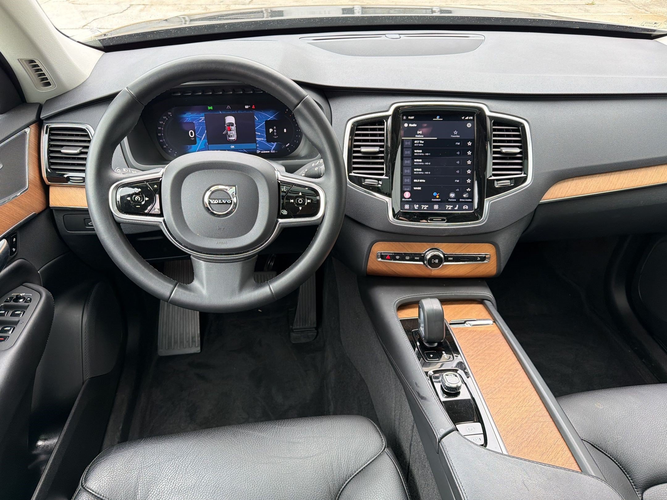 2023 Volvo XC90 Plus - Photo 29