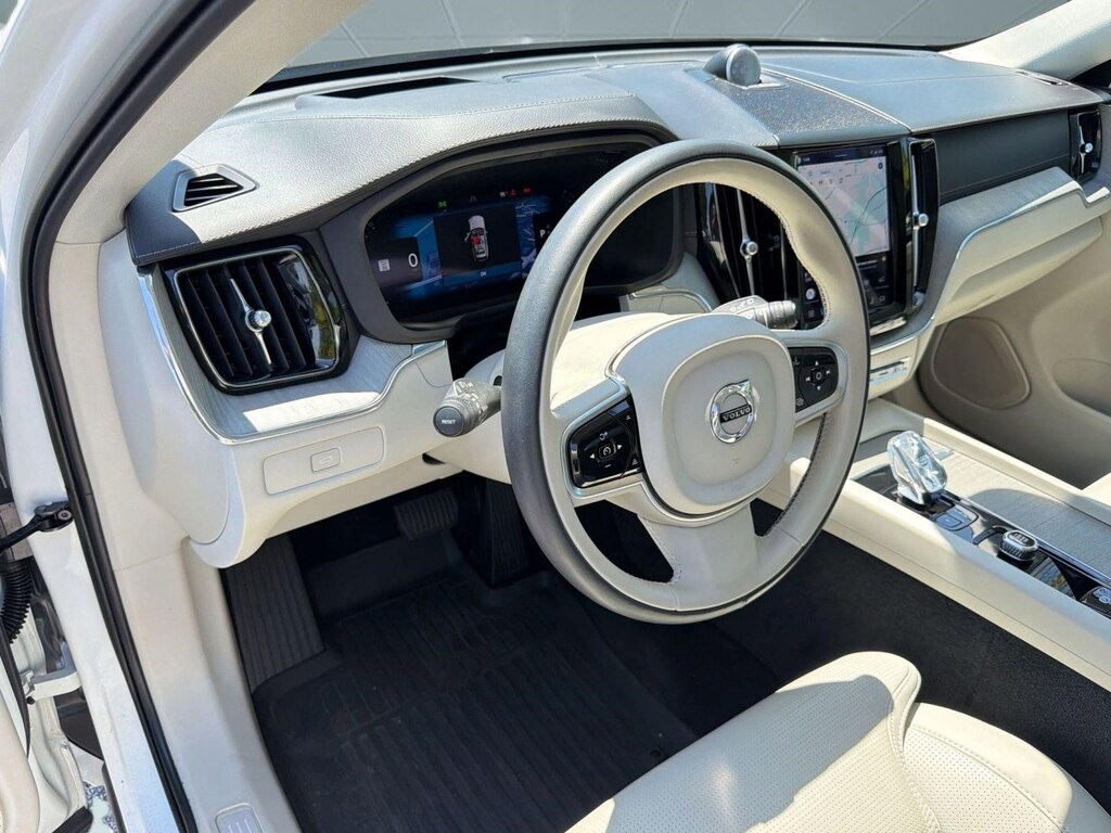 Used 2023 Volvo XC60 B5 Ultimate SUV