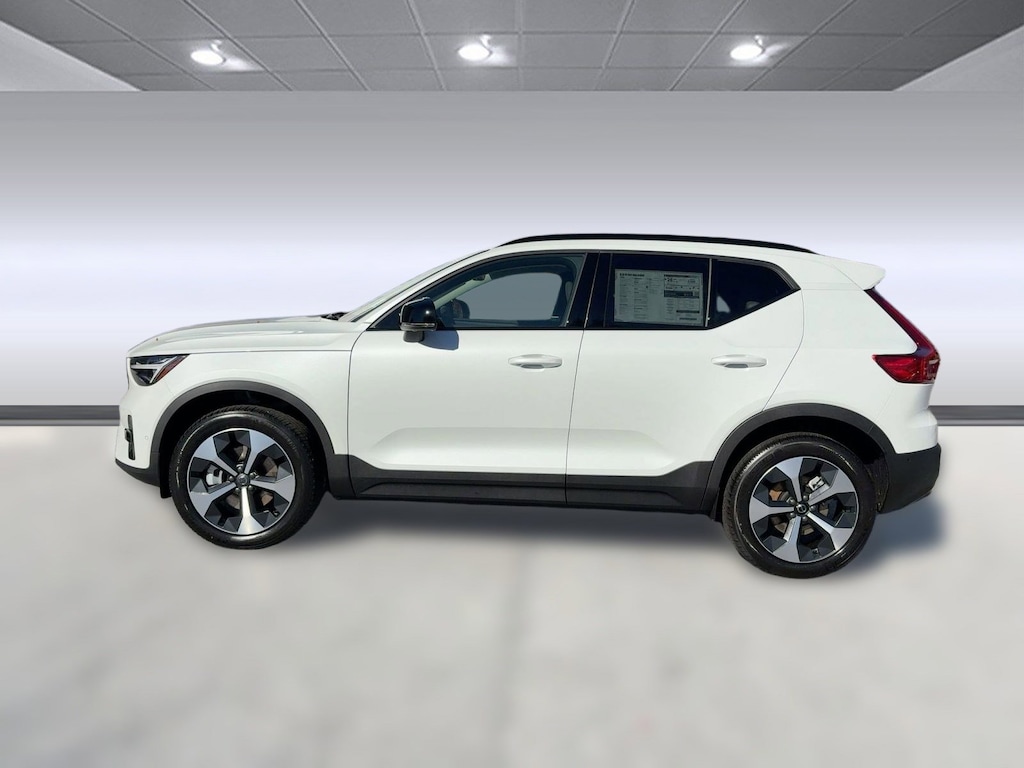 New 2026 Volvo XC40 B5 Plus SUV
