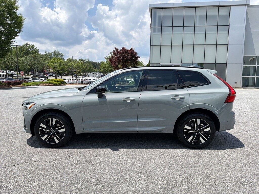 New 2026 Volvo XC60 B5 Plus SUV