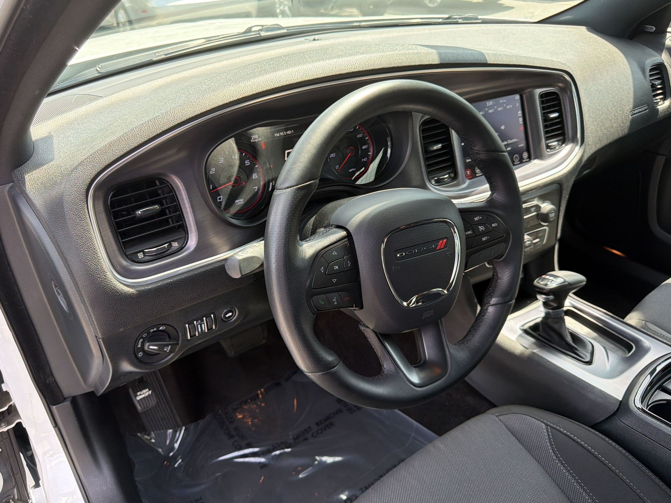 Charger SXT Sedan