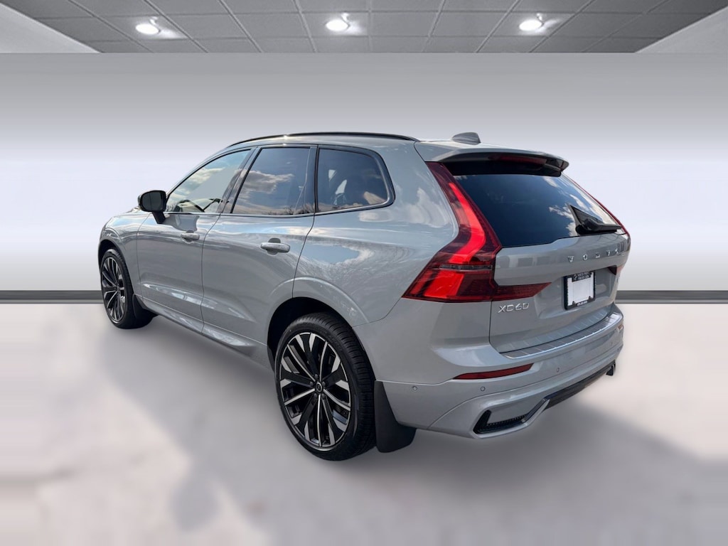 New 2026 Volvo XC60 B5 Ultra SUV