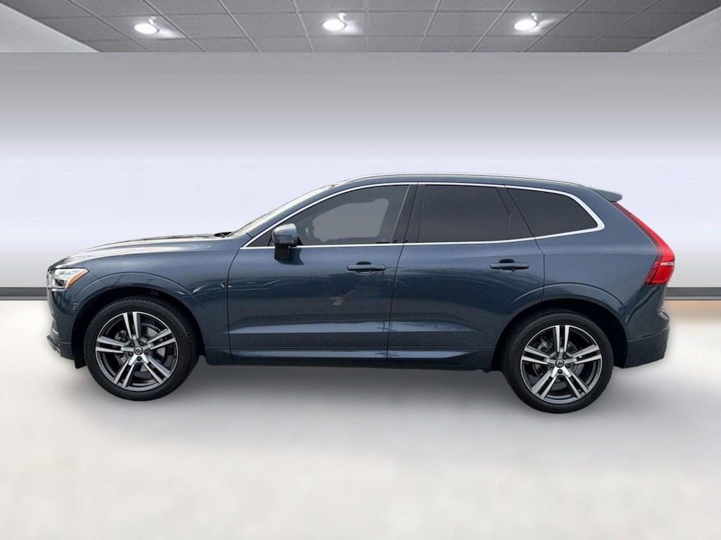 Used 2021 Volvo XC60 T5 Momentum SUV