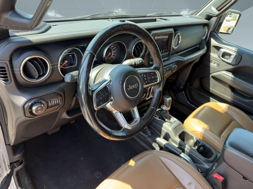 Used 2020 Jeep Gladiator Overland Truck Crew Cab