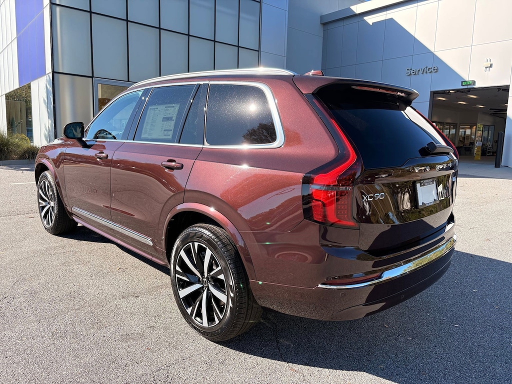 New 2026 Volvo XC90 B5 Core 7 Passenger SUV