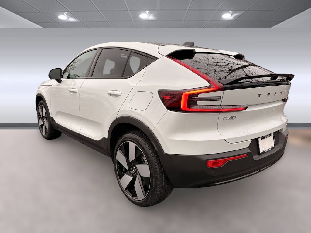 Certified 2023 Volvo C40 Recharge Pure Electric Ultimate Twin eAWD Ultimate