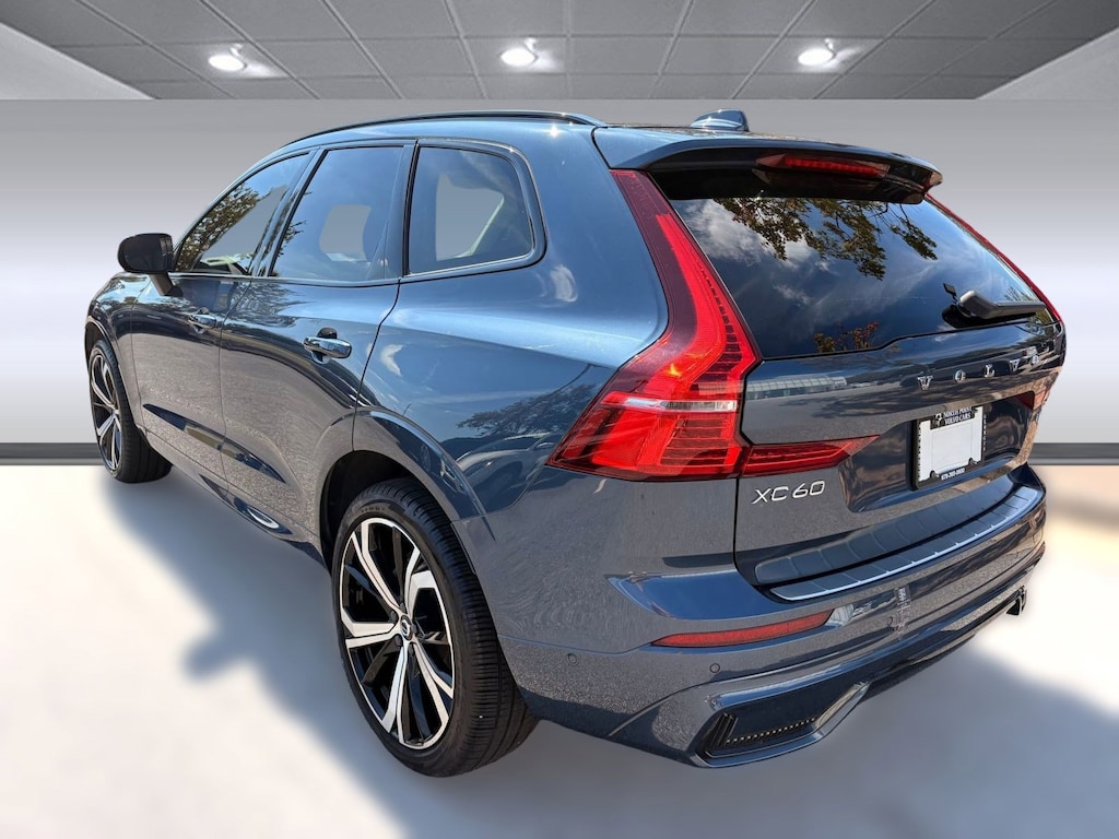 Certified 2023 Volvo XC60 B5 Ultimate B5 FWD Ultimate Dark Theme