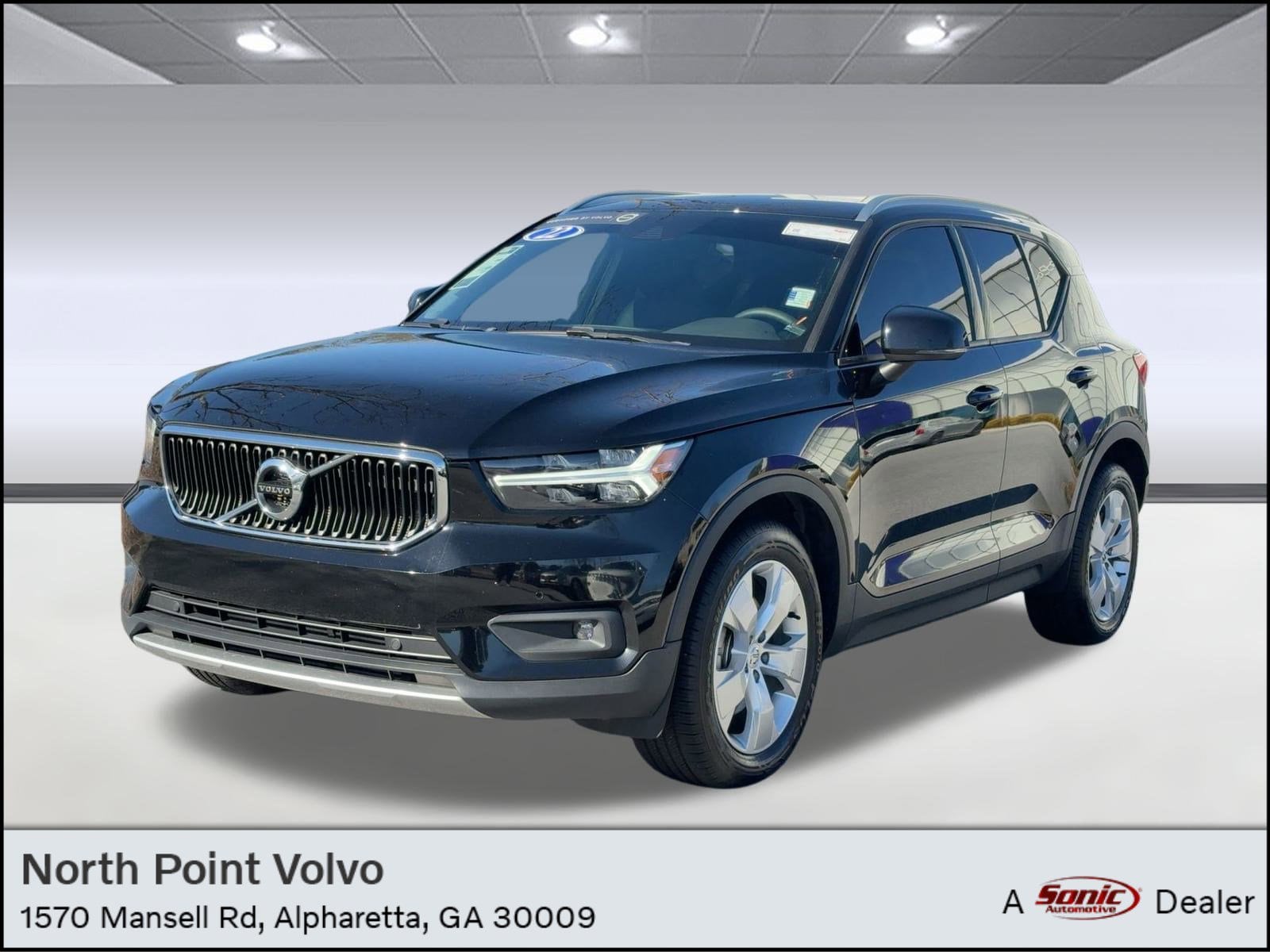 2022 Volvo XC40 Momentum