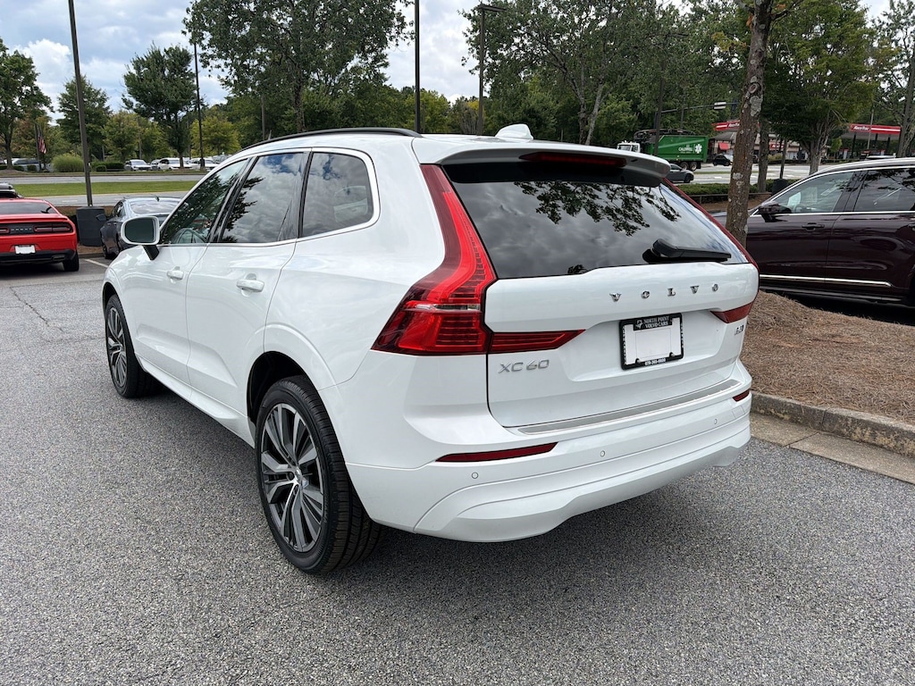 Certified 2022 Volvo XC60 B5 Momentum SUV
