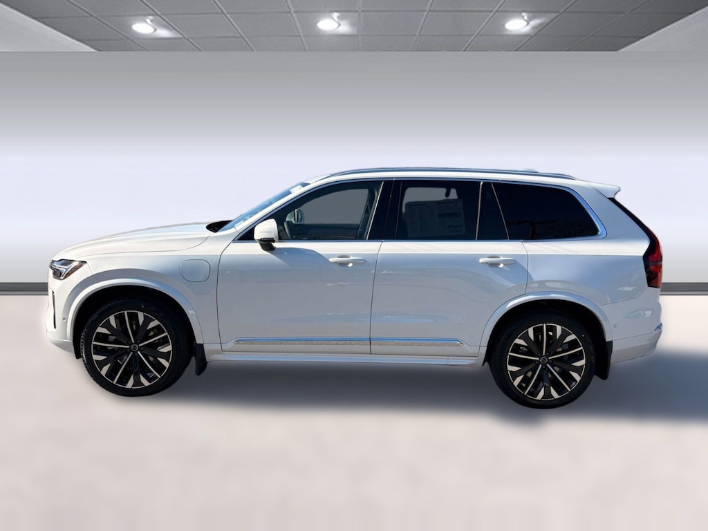 New 2026 Volvo XC90 plug-in hybrid T8 Plus 7-Seater SUV