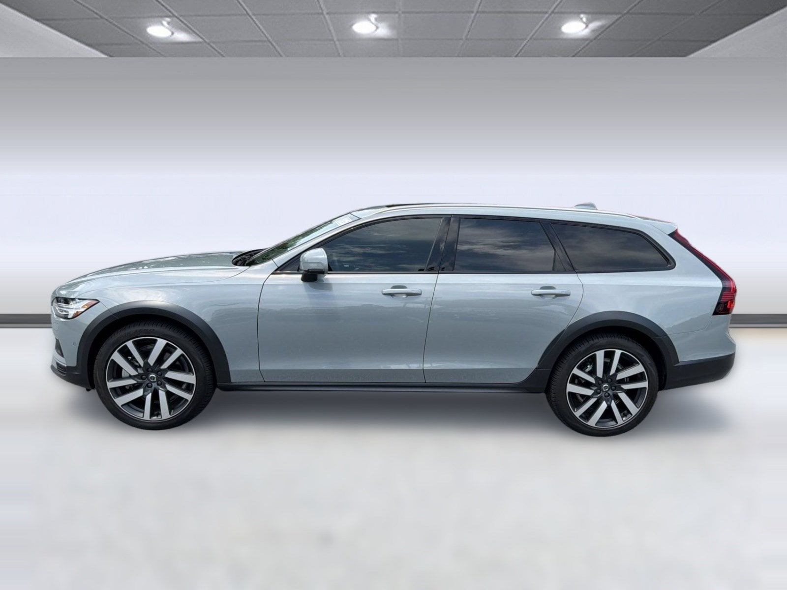 V90 Cross Country B6 Ultra Wagon
