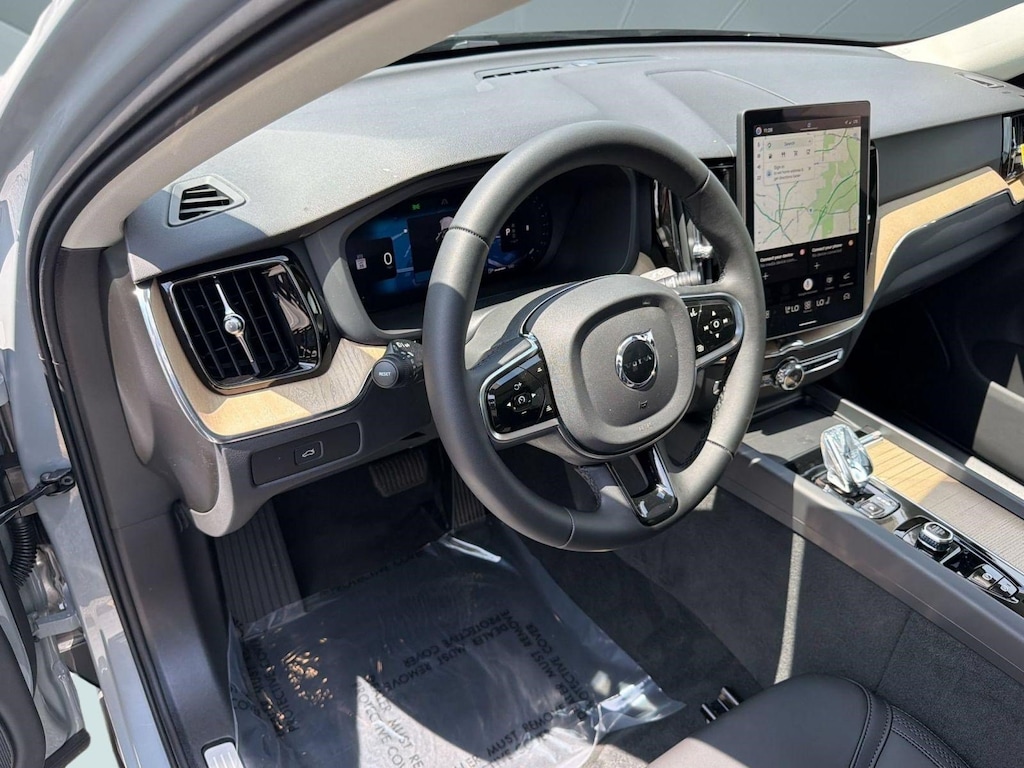New 2026 Volvo XC60 B5 Plus SUV