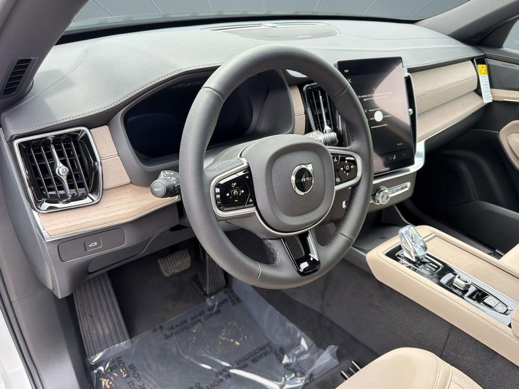 New 2026 Volvo XC90 B5 Plus 6-Seater SUV