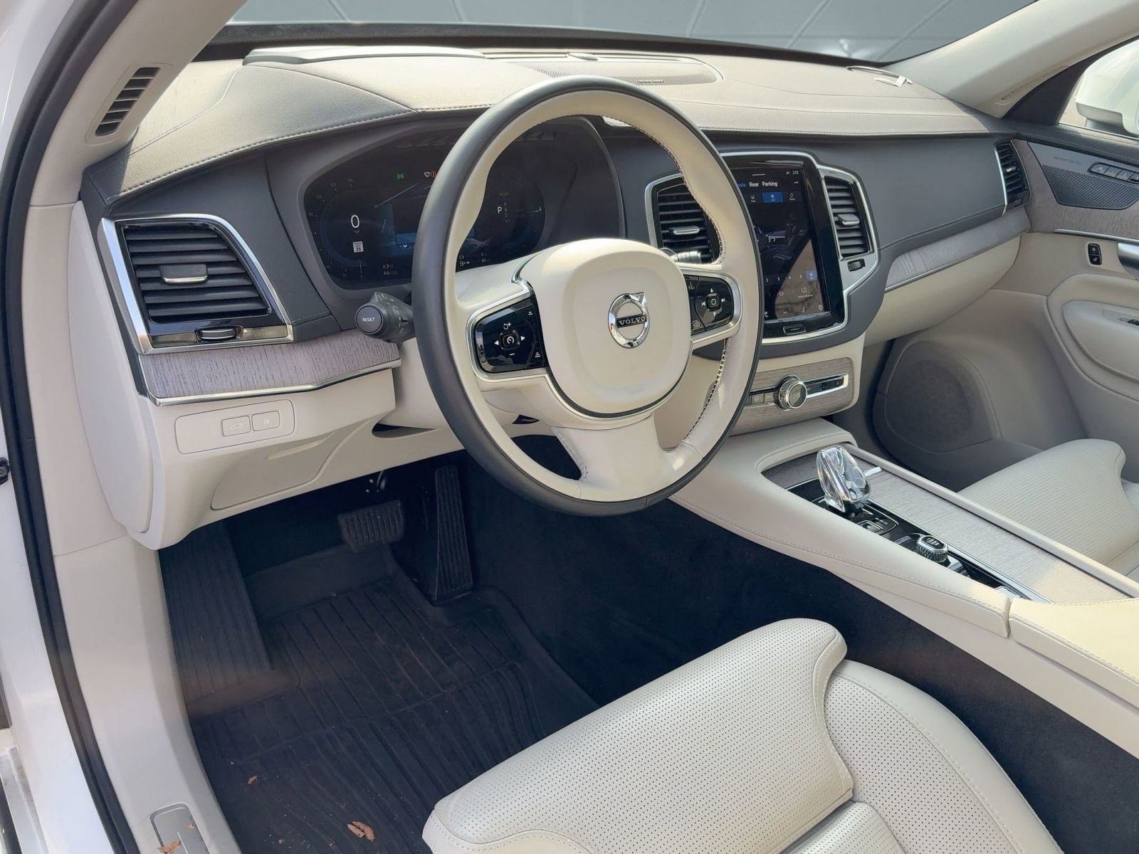 2024 Volvo XC90 Recharge T8 Ultimate photo 4
