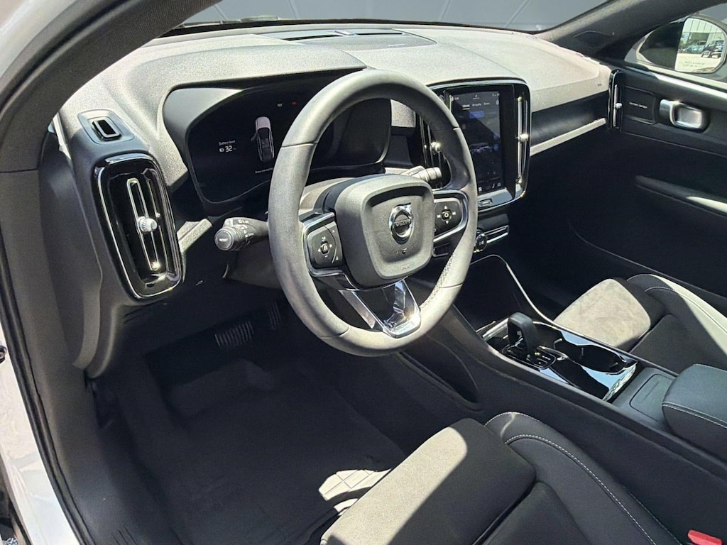Certified 2024 Volvo C40 Recharge Pure Electric Ultimate SUV