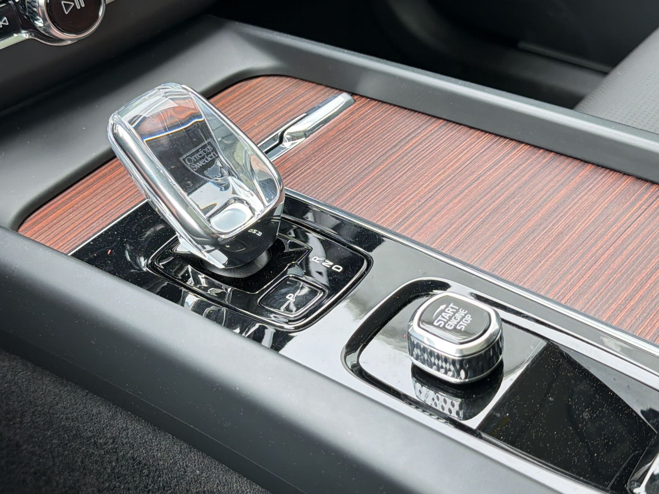 2023 Volvo XC60 Ultimate - Photo 25
