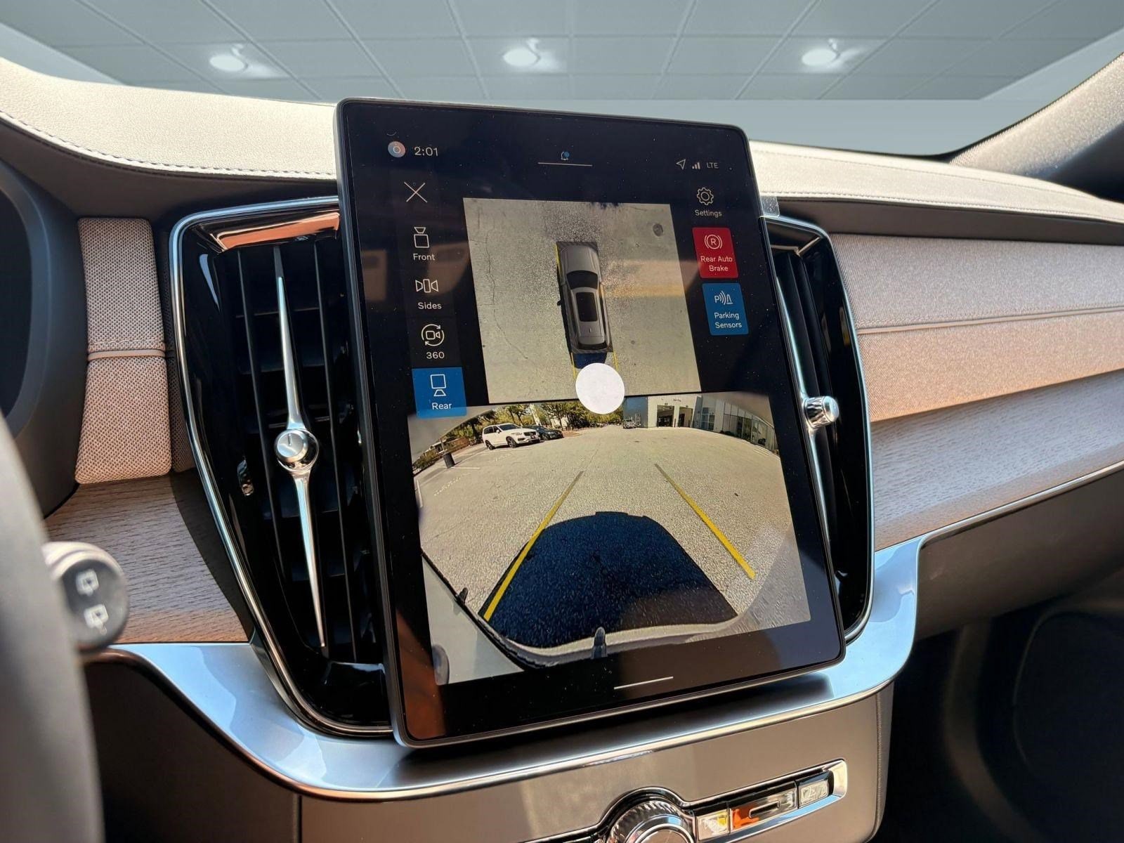 2026 Volvo XC90 Plus - Photo 30