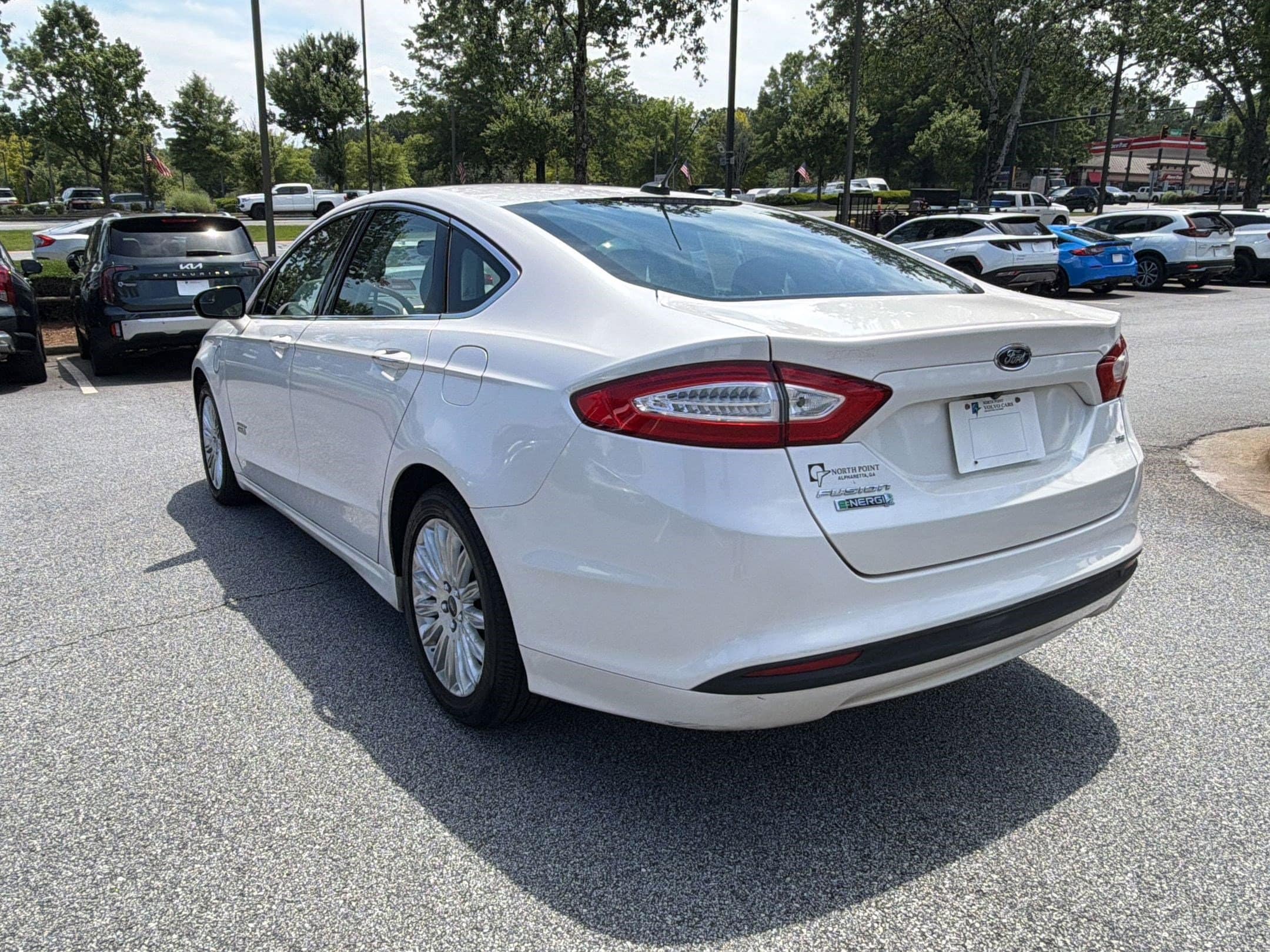Fusion Energi SE Luxury Sedan