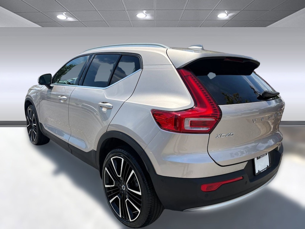 Certified 2024 Volvo XC40 B5 Ultimate B5 AWD Ultimate Bright Theme