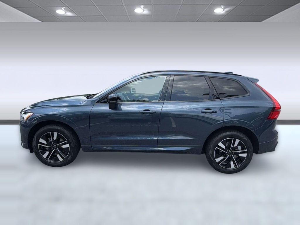 New 2026 Volvo XC60 B5 Plus SUV