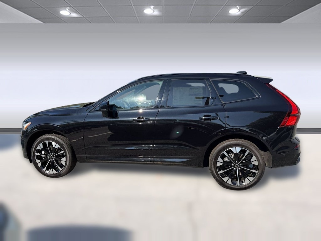 New 2026 Volvo XC60 B5 Plus SUV