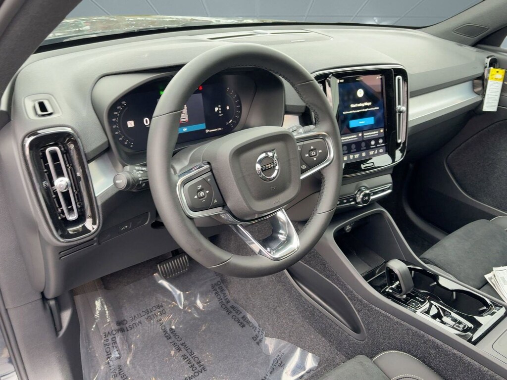 New 2026 Volvo XC40 B5 Ultra Black Edition SUV