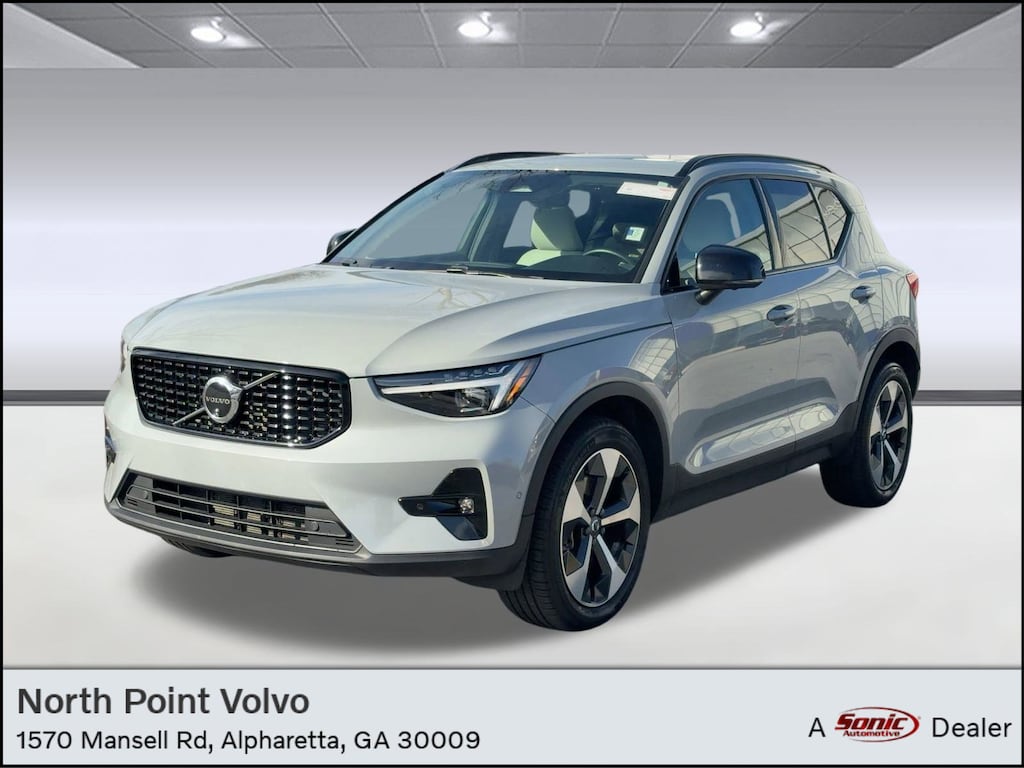 Certified 2024 Volvo XC40 B5 Plus B5 AWD Plus Dark Theme