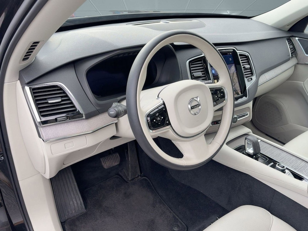 Certified 2024 Volvo XC90 B6 Plus 7 Passenger B6 AWD Plus Bright Theme 7P