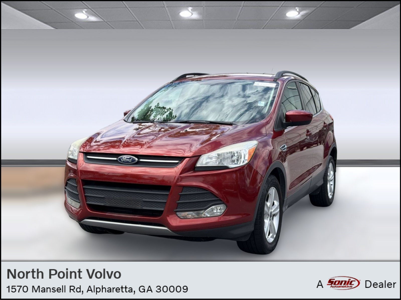Escape SE SUV