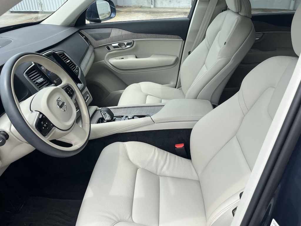 Certified 2024 Volvo XC90 B6 Plus 7 Passenger B6 AWD Plus Bright Theme 7P