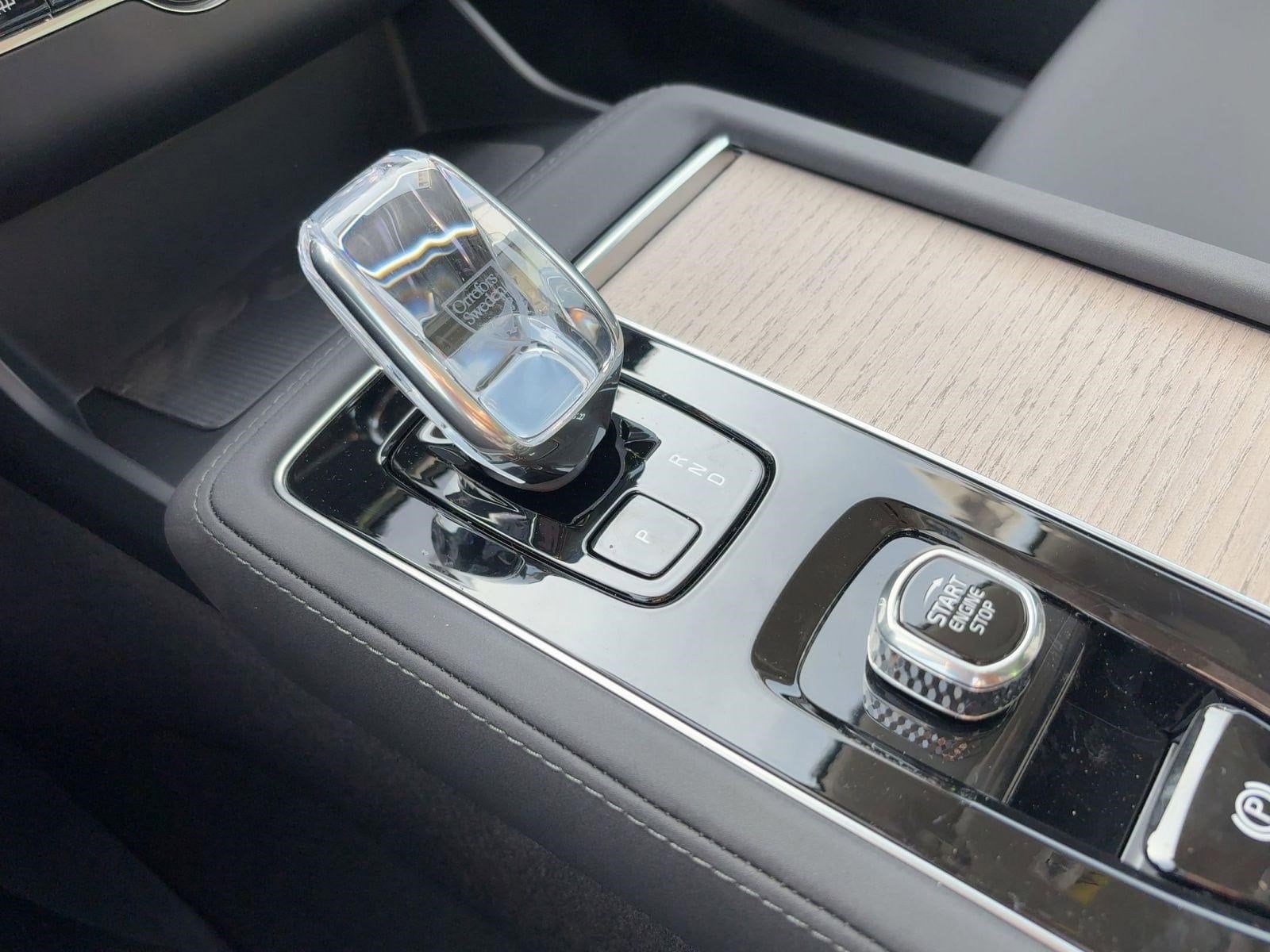 2026 Volvo XC90 Plus - Photo 17