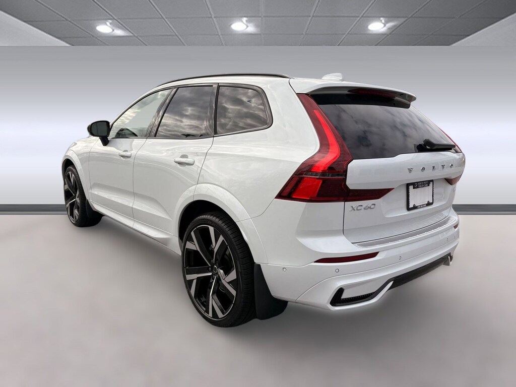 New 2026 Volvo XC60 B5 Ultra SUV