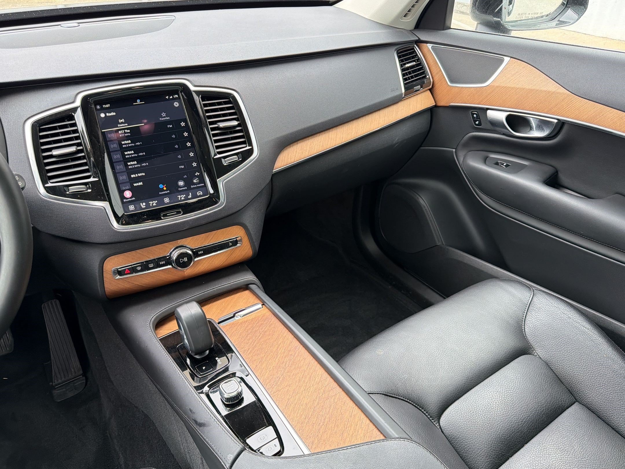 2023 Volvo XC90 Plus - Photo 28