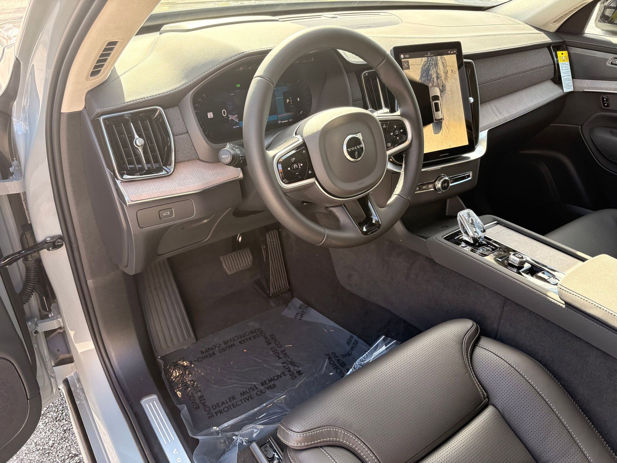 2026 Volvo XC90 photo 4