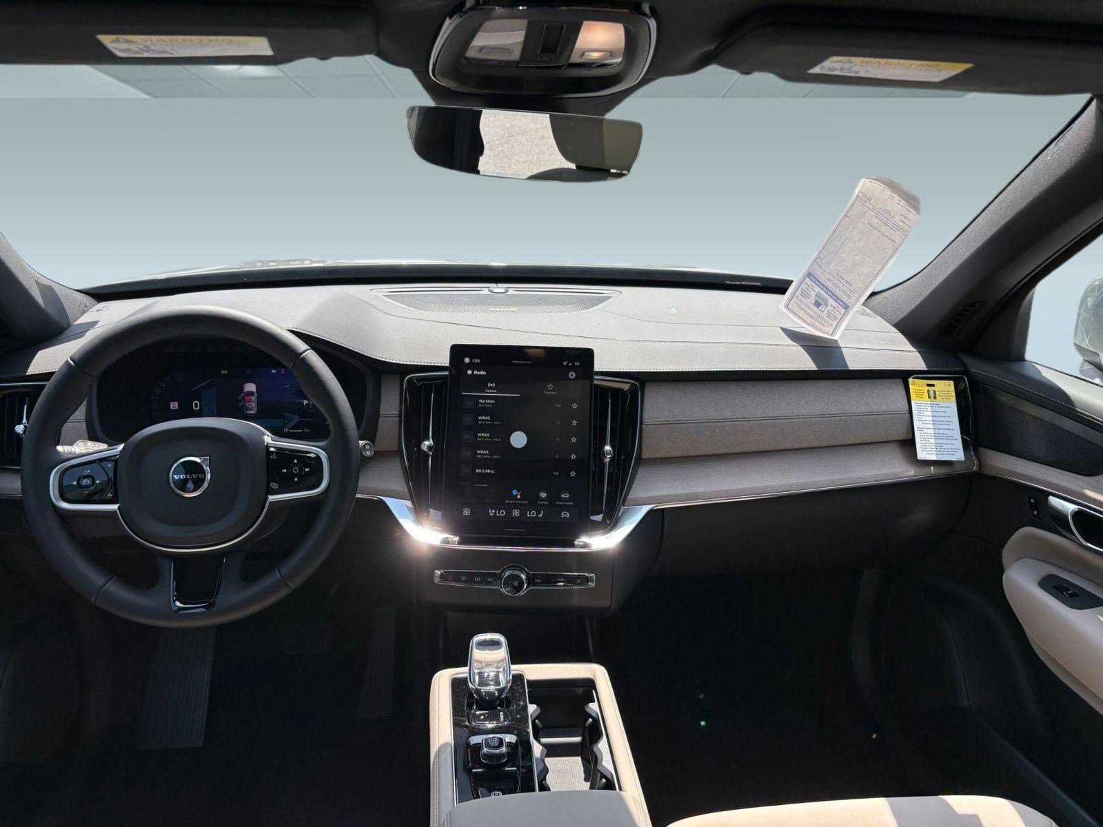 2026 Volvo XC90 Plus - Photo 15