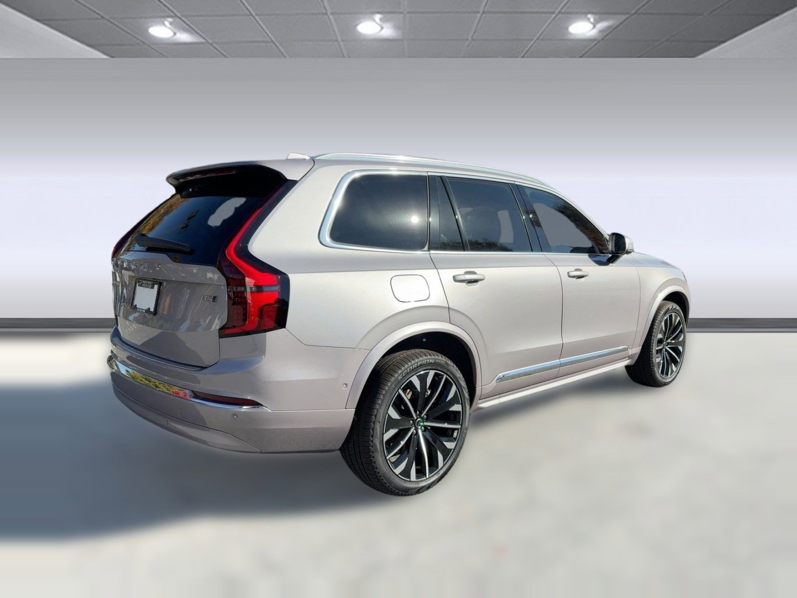 2026 Volvo XC90 Plus - Photo 9