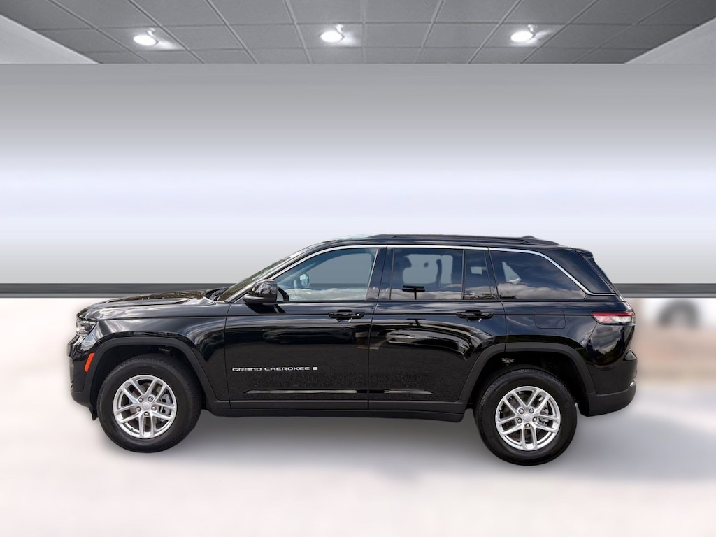 Used 2025 Jeep Grand Cherokee Laredo X Laredo X 4x4