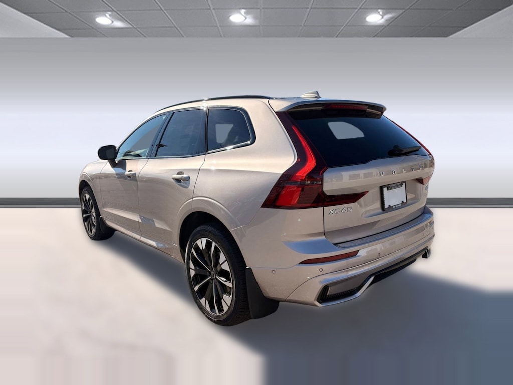 New 2026 Volvo XC60 B5 Plus SUV