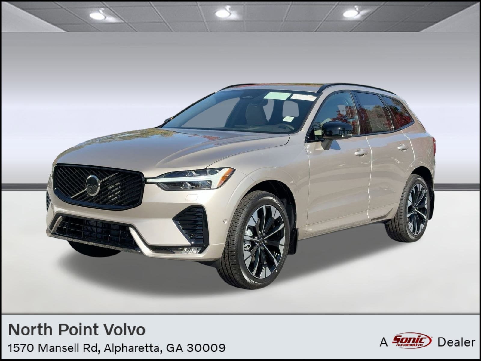 2026 Volvo XC60 Plus's photo