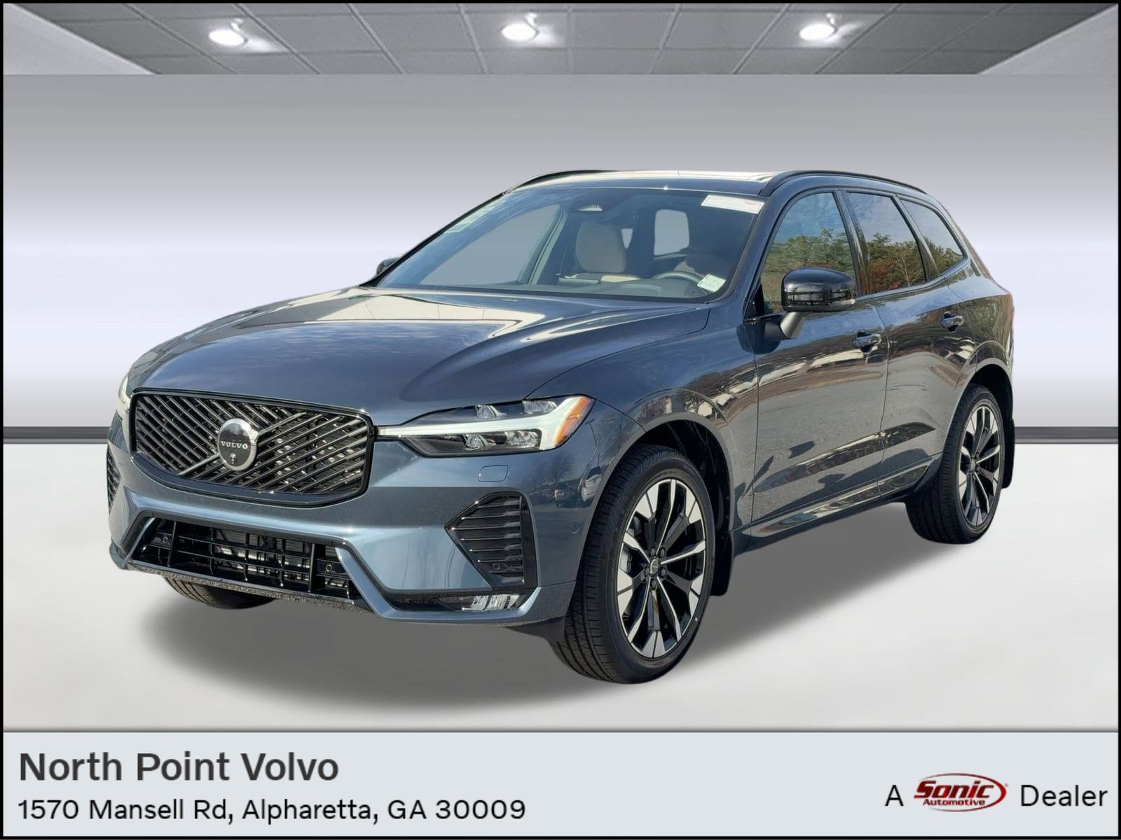 2026 Volvo XC60 Plus's photo