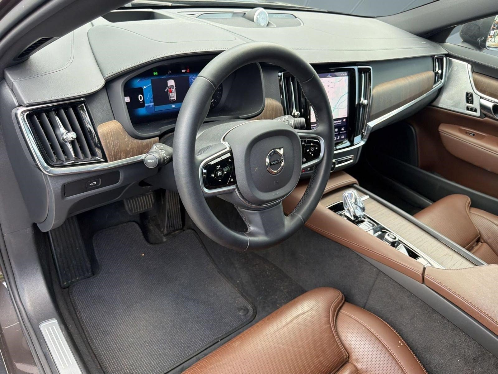 V90 Cross Country B6 Ultra Wagon