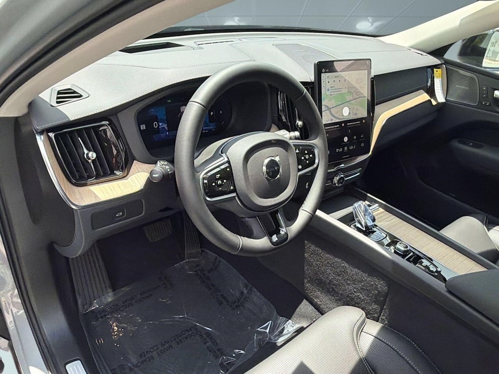 New 2026 Volvo XC60 B5 Ultra SUV