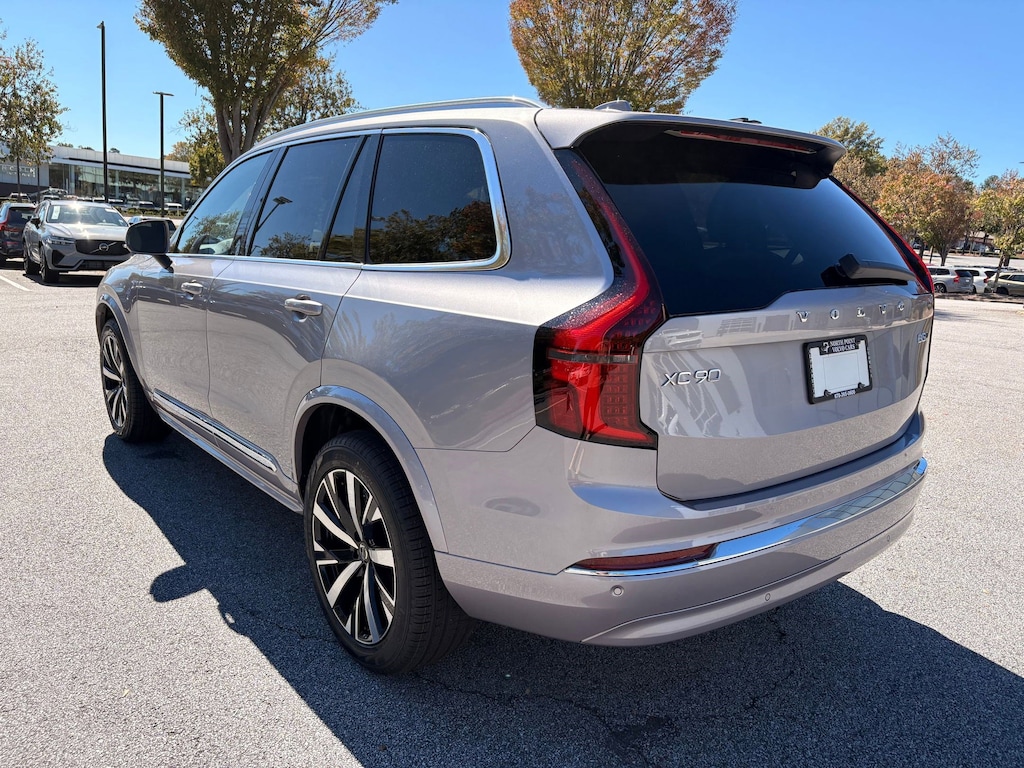 New 2026 Volvo XC90 B5 Core 7 Passenger SUV