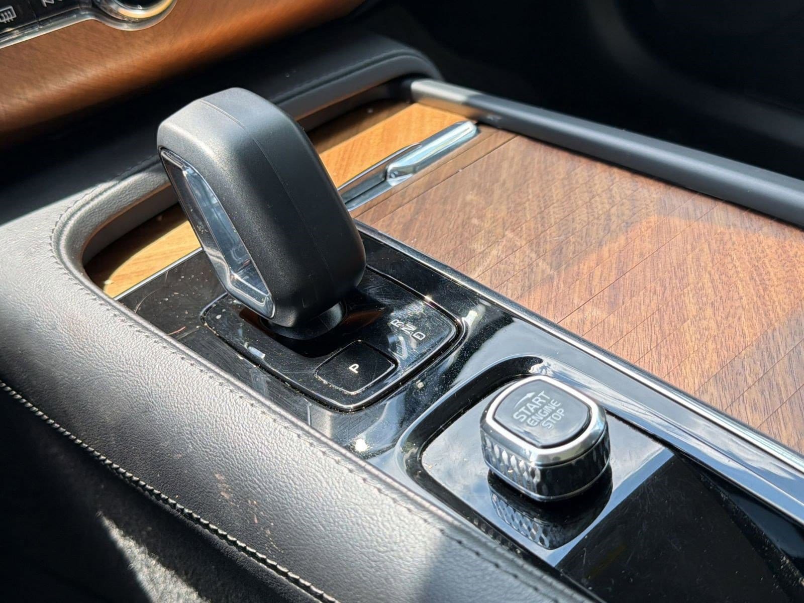 2023 Volvo XC90 Plus - Photo 18
