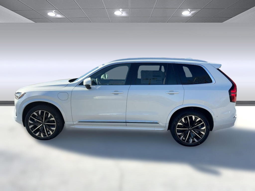 New 2026 Volvo XC90 plug-in hybrid T8 Plus 7-Seater SUV