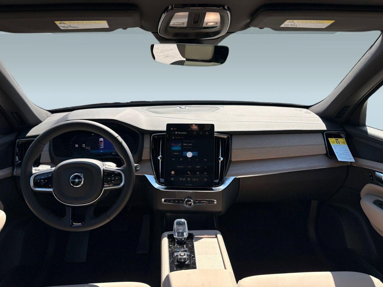 2026 Volvo XC90 Plus - Photo 15