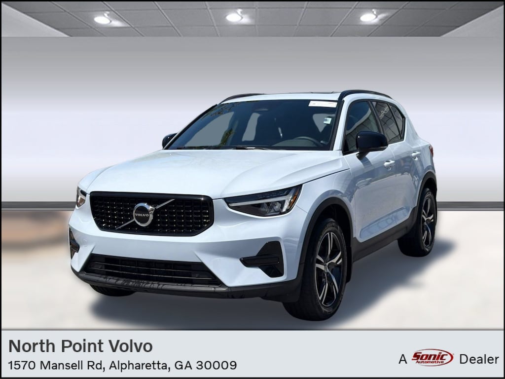 Certified 2024 Volvo XC40 B5 Core SUV